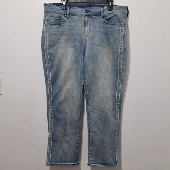 NYDJ Marilyn Straight Woven Side Trim Liftxtuck Technology Light Wash Blue Sz 18 - Picture 10 of 15